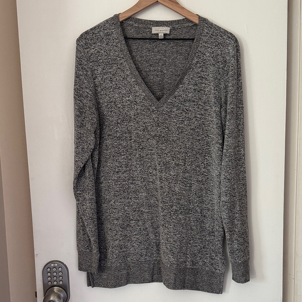 Lucky Brand Women's Heather Gray V-Neck Sweater